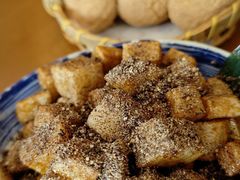 -包整·丝娃娃(一览甲秀楼风景店)