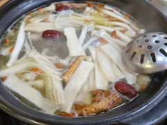 -濠轩阁特色生蚝火锅(水湾路店)
