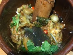 -老滇山寨•云南特色菜•地方菜•民族风情歌舞表演(金碧店)