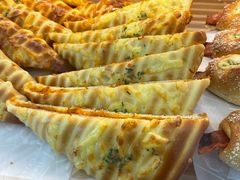 肉松芝士肠仔包-心乐生活新鲜屋(星海广场店)