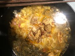 -八月美食小馆(银泰城总店)