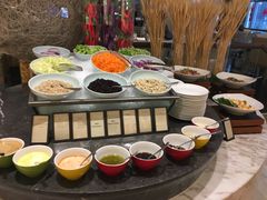 自助取餐区-西安高新希尔顿酒店·咖啡露台西餐厅
