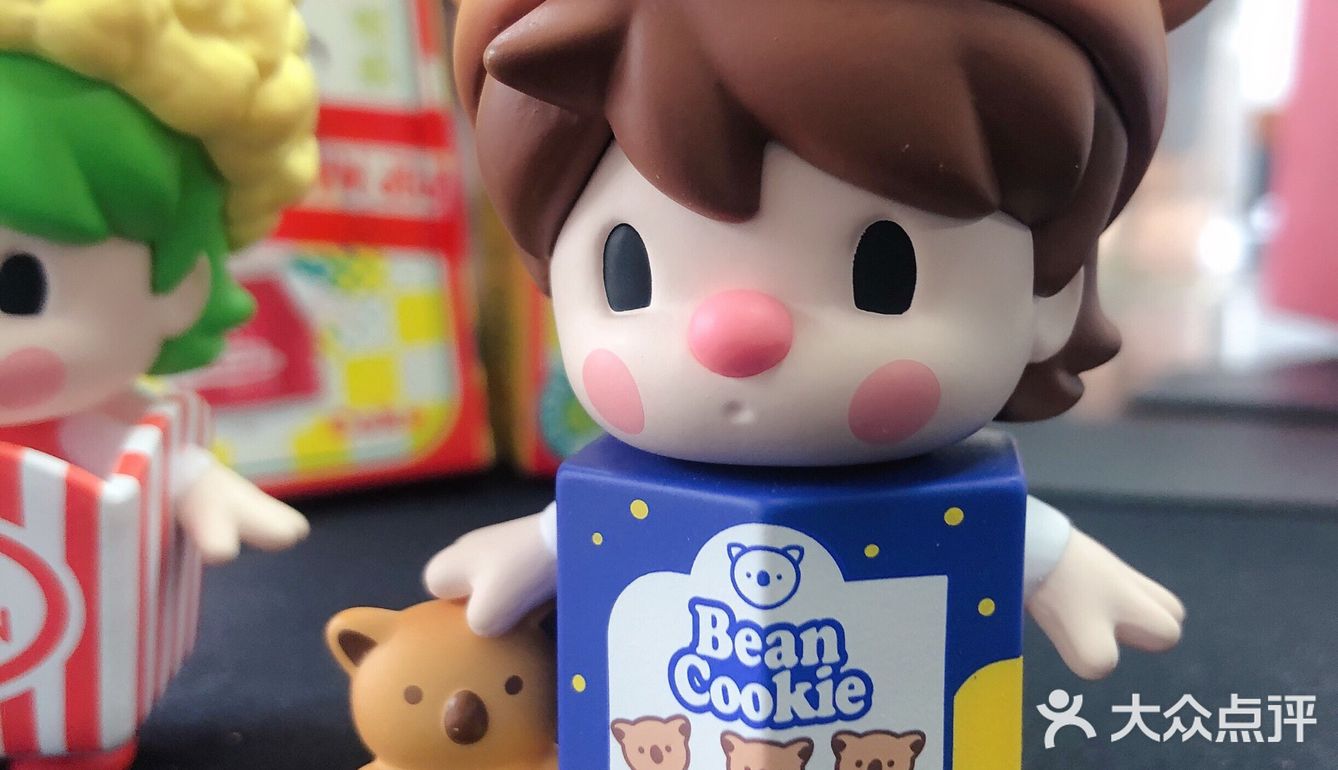 popmart十周年“天生好玩”杭州首展