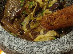 -有红鸡毛店·川菜(建设路店)