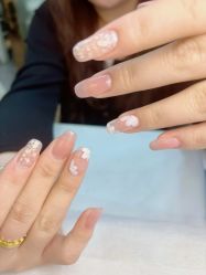 -董小姐日式美甲美睫·皮肤管理