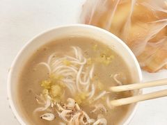 鲜鱼糊粉配油条-汪记鲜鱼糊汤粉(沈阳路总店)