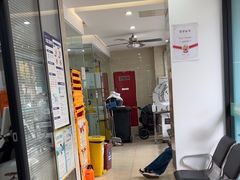 -瑞派天使宠物医院·神经外科·骨科·核磁(洛川中路店)