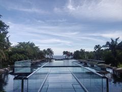 -亚龙湾喜来登·美景台大堂吧