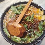 一份酸菜米线才18，很入味，米线软硬适宜