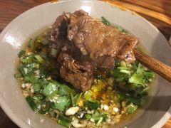 -黄潇洒老火锅(九眼桥宏济巷店)