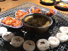 -鑫釜山海鲜烧烤(鑫丰国际店)