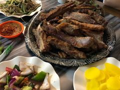 馕坑肉-新疆狼爷烤肉(宋庄店)