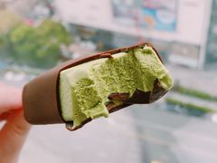 -全家便利店(襄阳南路店)