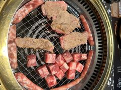 -黑牛の場烤肉(摩天活力城店)