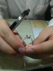 -威德钻石-克拉钻大本营(南京东路店)