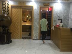 -绿岛汤泉韩式休闲会所