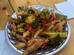 鸡爪-老奶烧肉米线