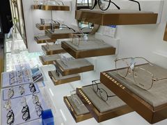 -翰佐蔡司小乐圆·依视路星趣控·暴龙眼镜折扣店