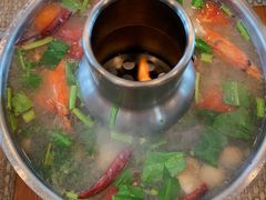 -Chom Cafe and Restaurant