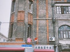 -梅记大块头爆鱼店(乍浦路店)