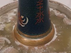 -毛辣果·贵州红酸汤牛肉火锅(西单店)