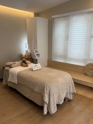 -AGE LOCK 锁龄美肌