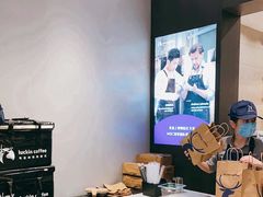 -瑞幸咖啡(新亚太国际广场店)