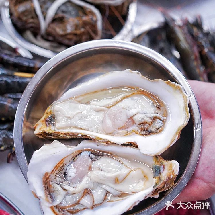 富贵请向前!王富贵会惩罚每一个不来吃的人!