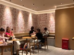 -星巴克臻选(上海中环广场2F店)