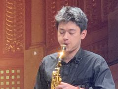 -柏斯音乐艺术中心·钢琴·吉他(上音店)