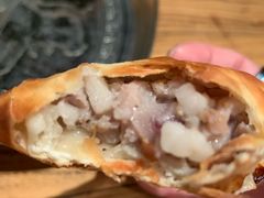 馕坑烤包子-阿里家·新疆烤肉酒場 by MIG