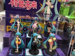 -泡泡玛特POPMART(上海环球港店)