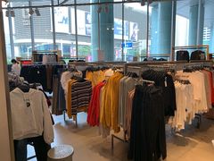 -H&M(鹏欣水游城店)