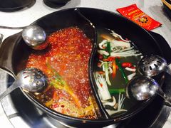 鸳鸯锅底-钢管厂五区小郡肝串串香(南山店)