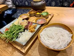 蒙自过桥米线-麦麦山云南菜(复地活力城店)