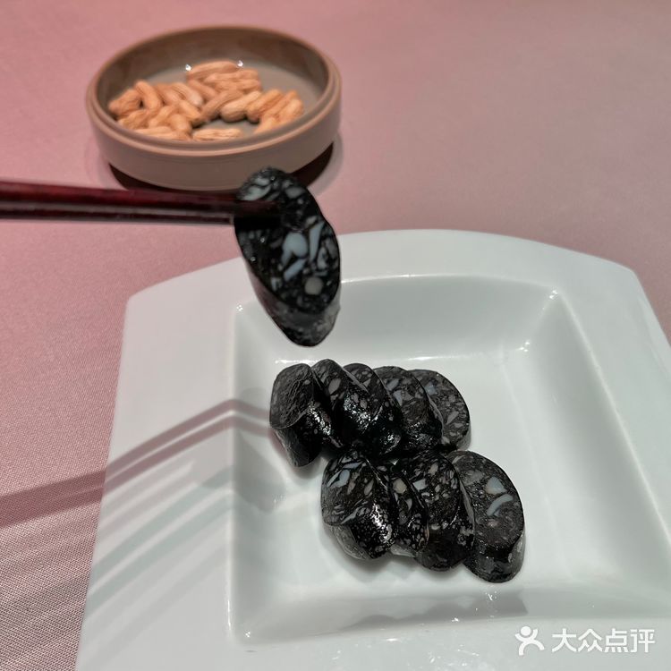 返杭前的最后一顿 —— 台州餐饮龙头企业的新荣记