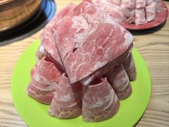 -洞庭洲·防空洞火锅·烧烤·铜锅涮肉(新百广场店)