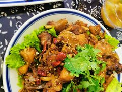 -八两八金·莱芜特色炒鸡(市南漳浦路店)