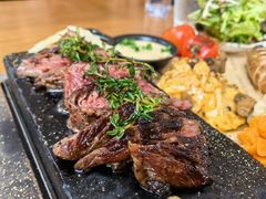 -Mark&Mars Restaurant