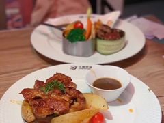 豚肉扒拼德式肠-江南果道西餐厅(北京路店)