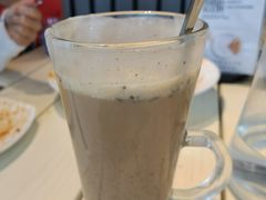 脏脏冲绳黑糖波波奶盖茶-必胜客(新海上世界店)
