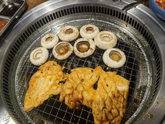 -明洞阿姨·韩式酱蟹烤肉·创意料理(三元桥店)