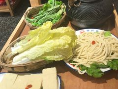 -喜悦小串丹东小黄牛海鲜烧烤大排档(民主广场店)