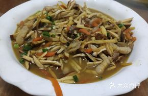 Braised Winter Bamboo Shoots with Fried Tofu Sheets
