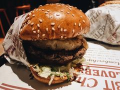 -The Habit Burger Grill 哈比特汉堡(复兴soho店)
