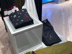 -Air Jordan(世贸天阶店)