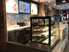 面包甜点陈列柜-麦当劳(四川北路店)