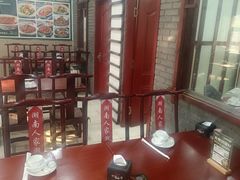 -湖南人家湘菜馆(镇江路店)