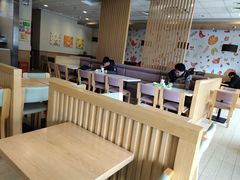 大堂-德克士(茶店子客运站店)