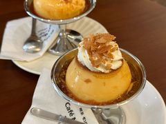-Café Monson